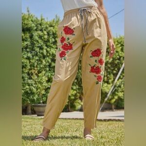 Oddi Rose Embroidered Jogger Pants